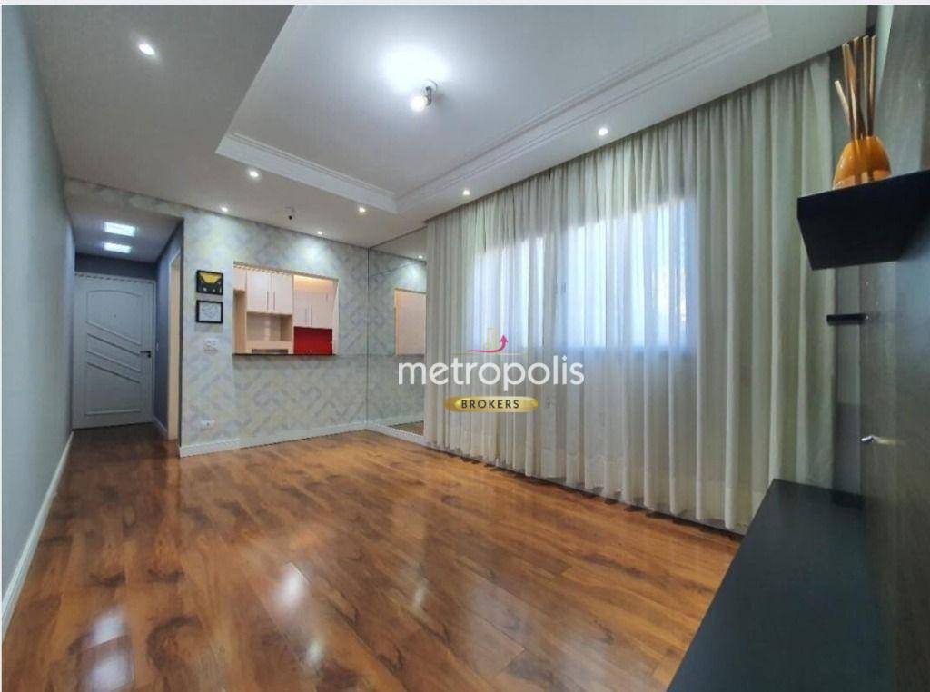 Apartamento à venda com 2 quartos, 70m² - Foto 2