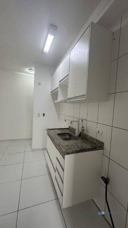 Apartamento à venda com 2 quartos, 66m² - Foto 17