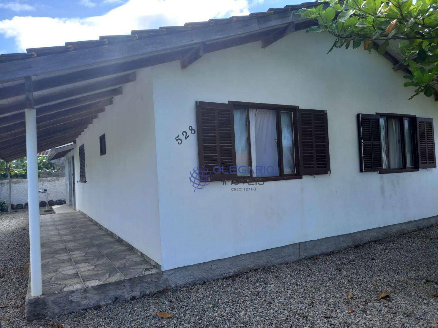 Casa à venda com 4 quartos, 100m² - Foto 1