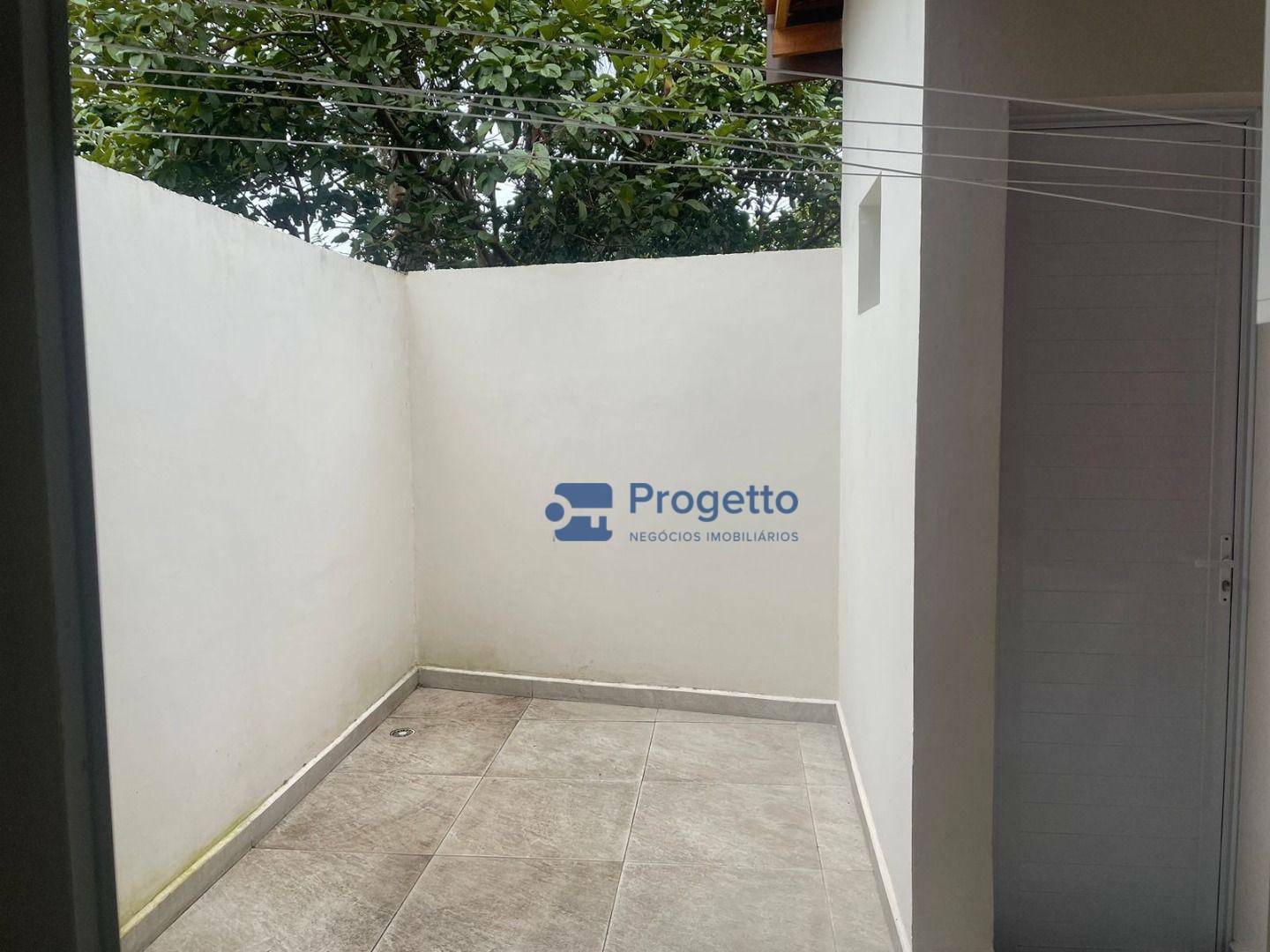 Casa de Condomínio à venda com 2 quartos, 65m² - Foto 4