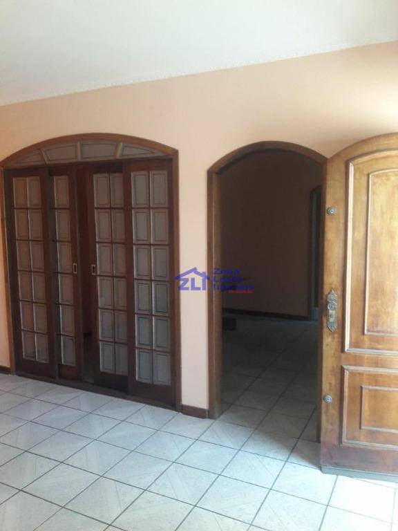 Sobrado à venda com 3 quartos, 200m² - Foto 12