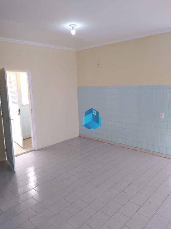 Casa à venda com 2 quartos, 210m² - Foto 11