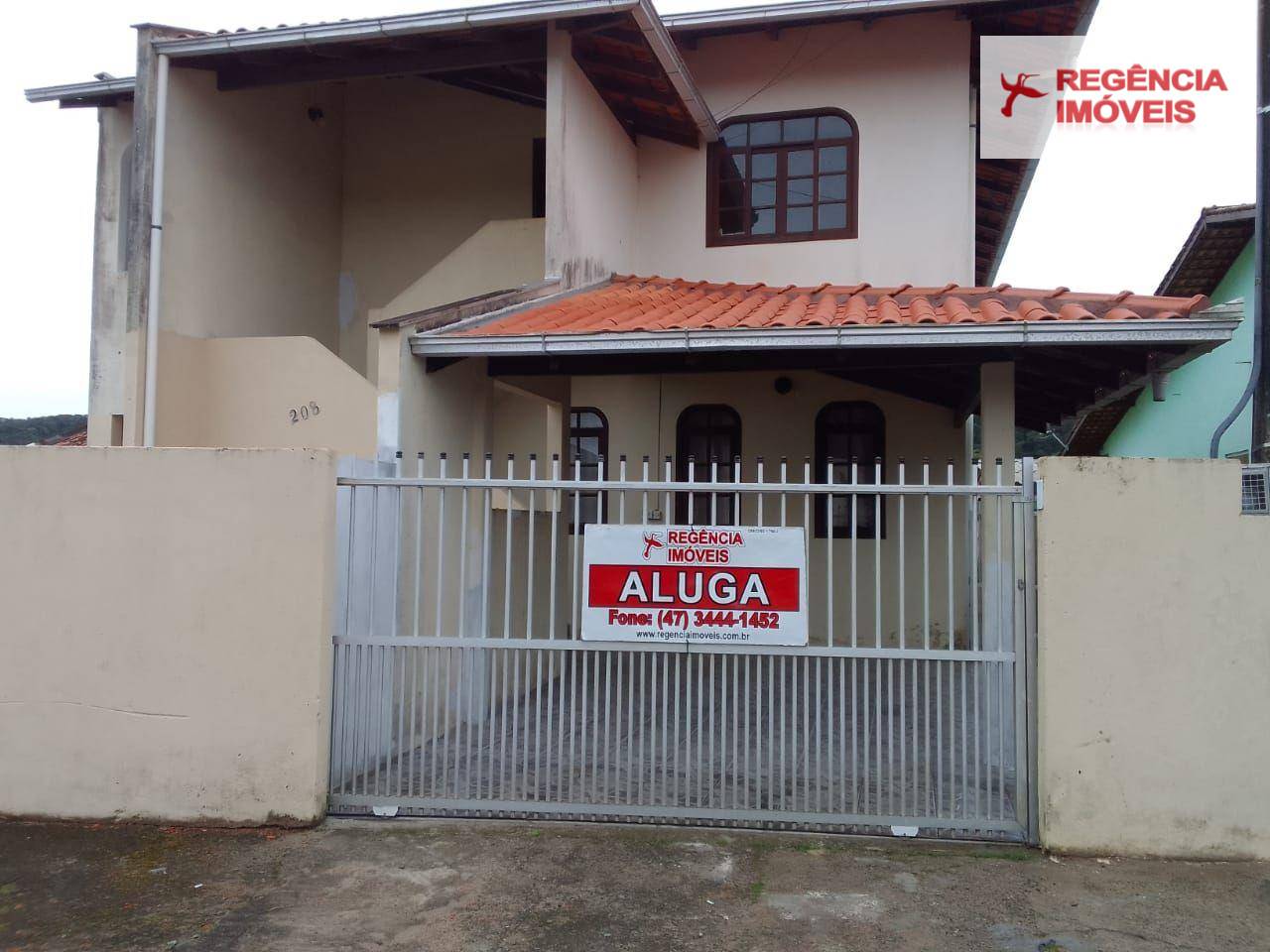 Apartamento para alugar com 3 quartos, 121m² - Foto 1