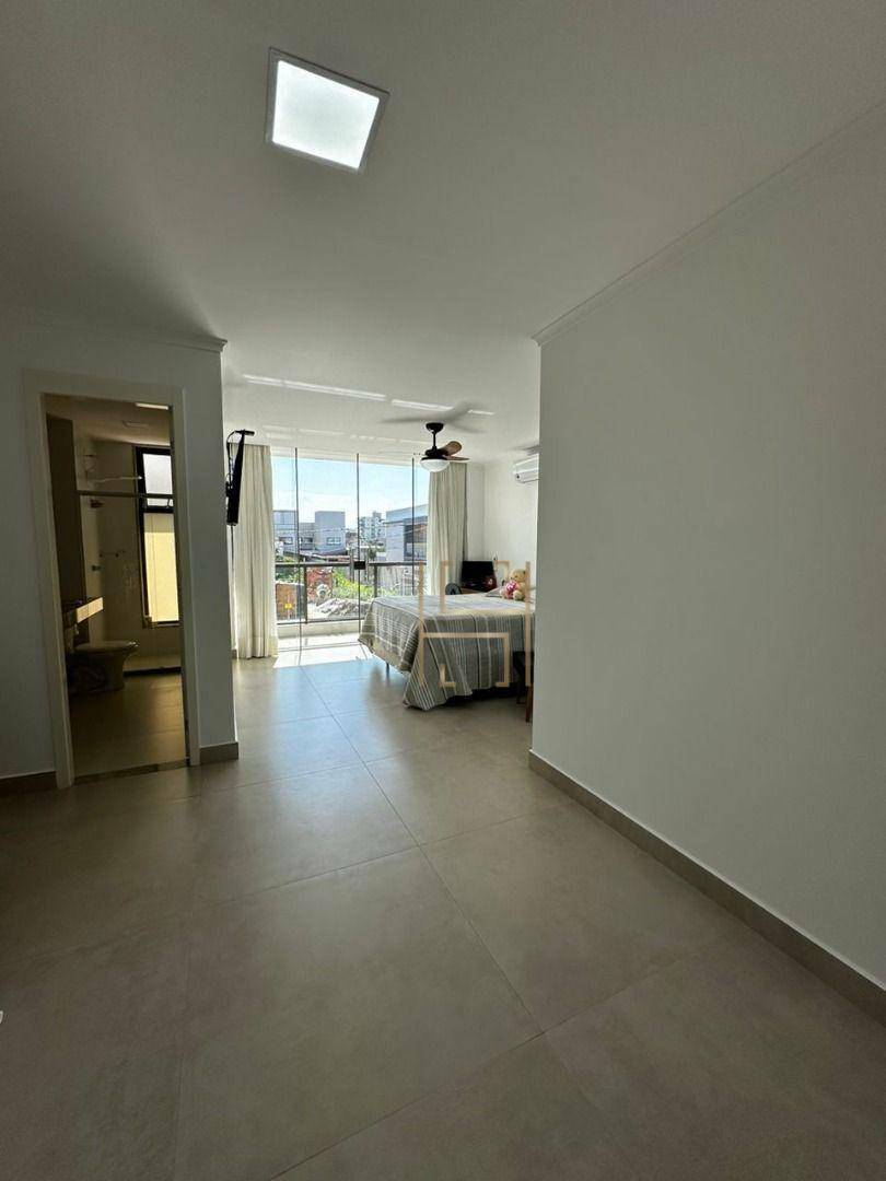 Casa à venda com 3 quartos, 210m² - Foto 21