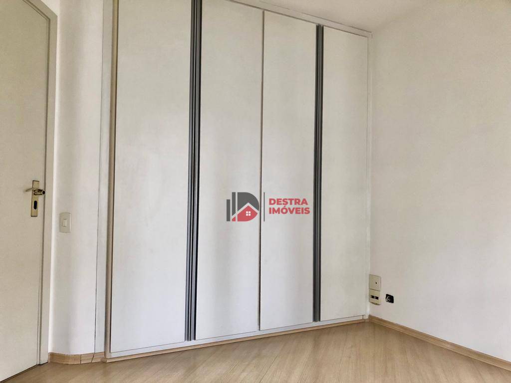 Apartamento à venda com 3 quartos, 141m² - Foto 29