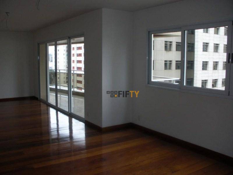 Apartamento para alugar com 4 quartos, 360m² - Foto 3