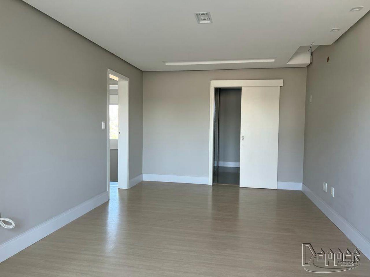 Casa à venda com 3 quartos, 310m² - Foto 11