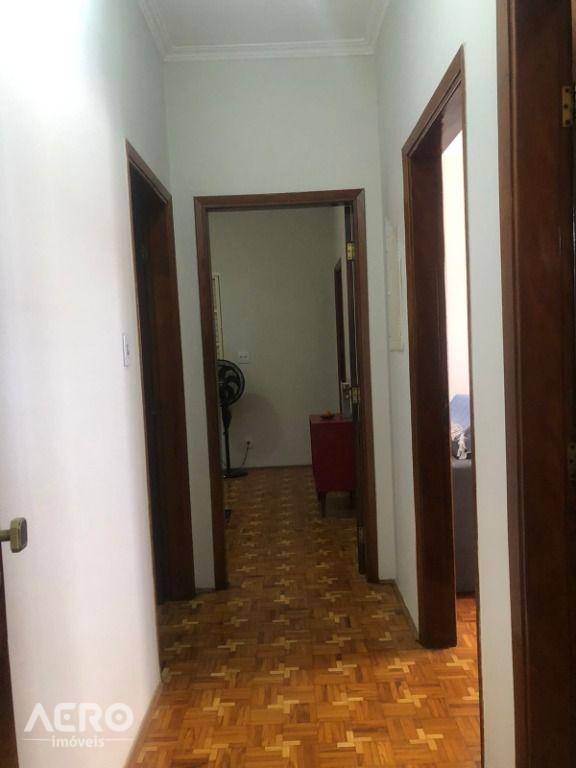 Casa à venda com 3 quartos, 251m² - Foto 11