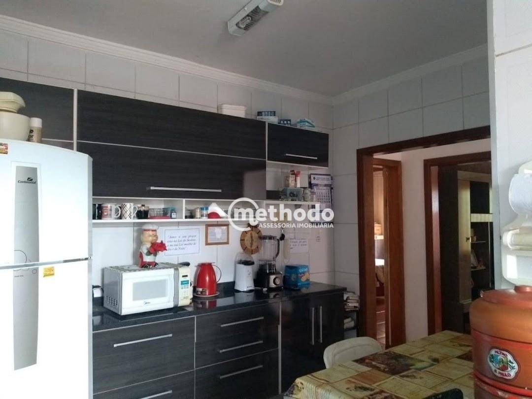 Casa à venda com 3 quartos, 255m² - Foto 6