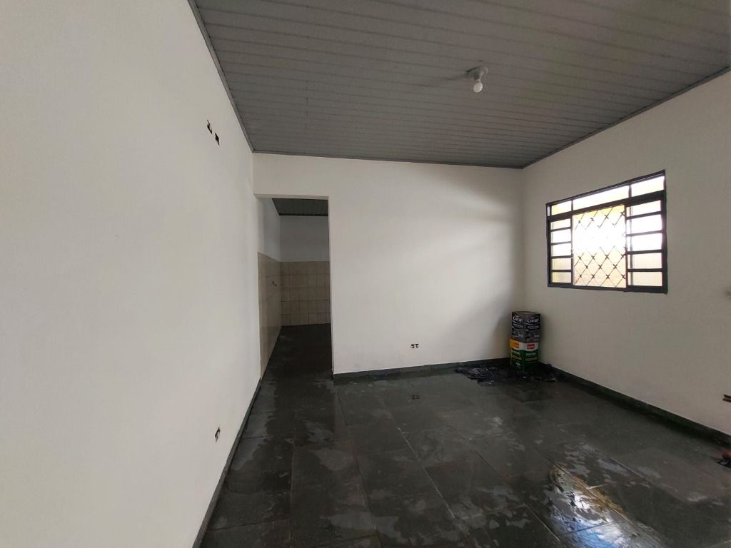 Casa para alugar com 2 quartos, 95m² - Foto 6