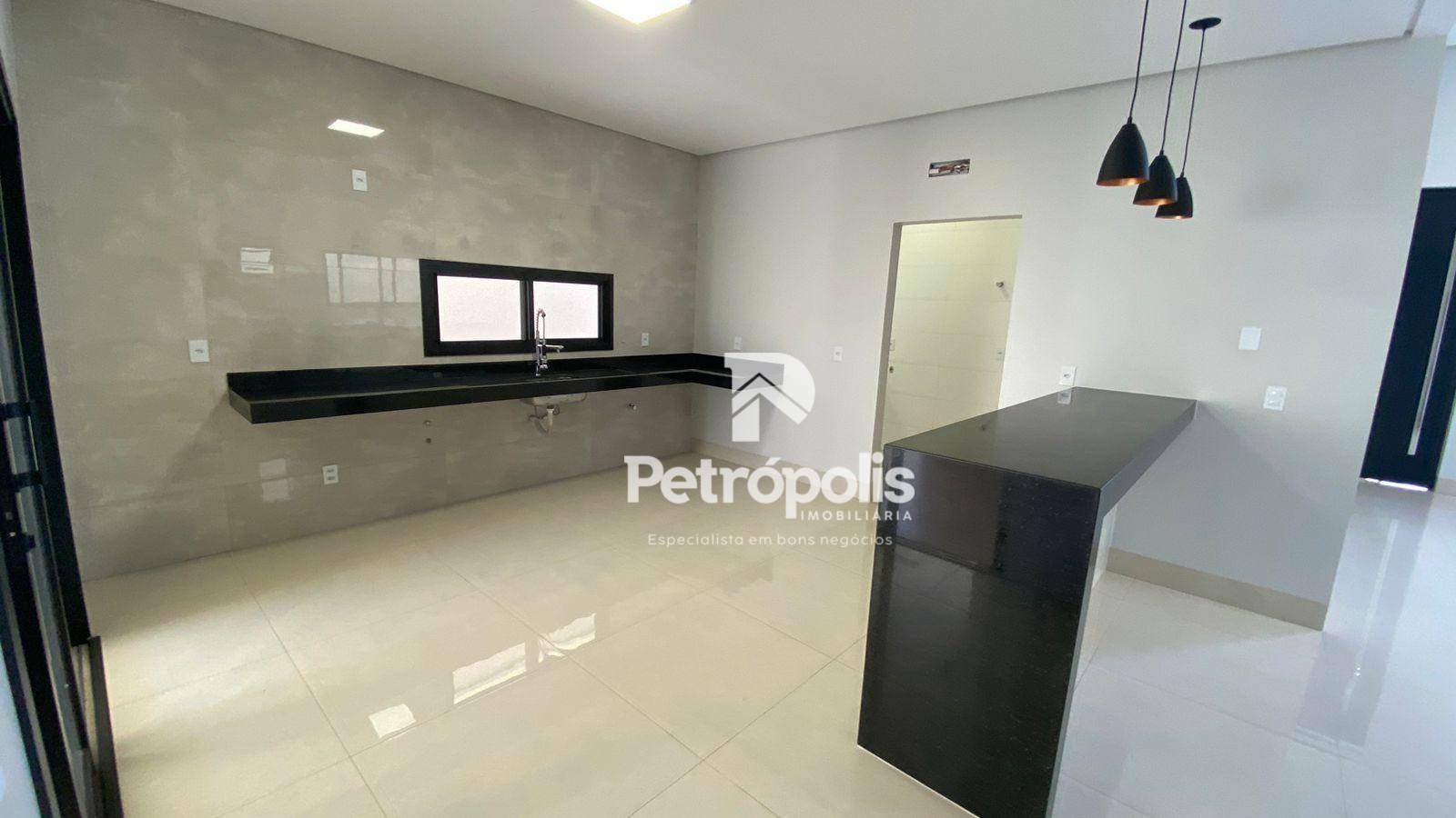 Casa à venda com 3 quartos, 194m² - Foto 11