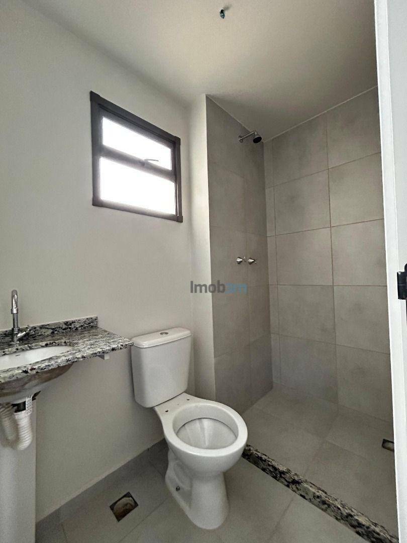 Apartamento à venda com 2 quartos, 64m² - Foto 9