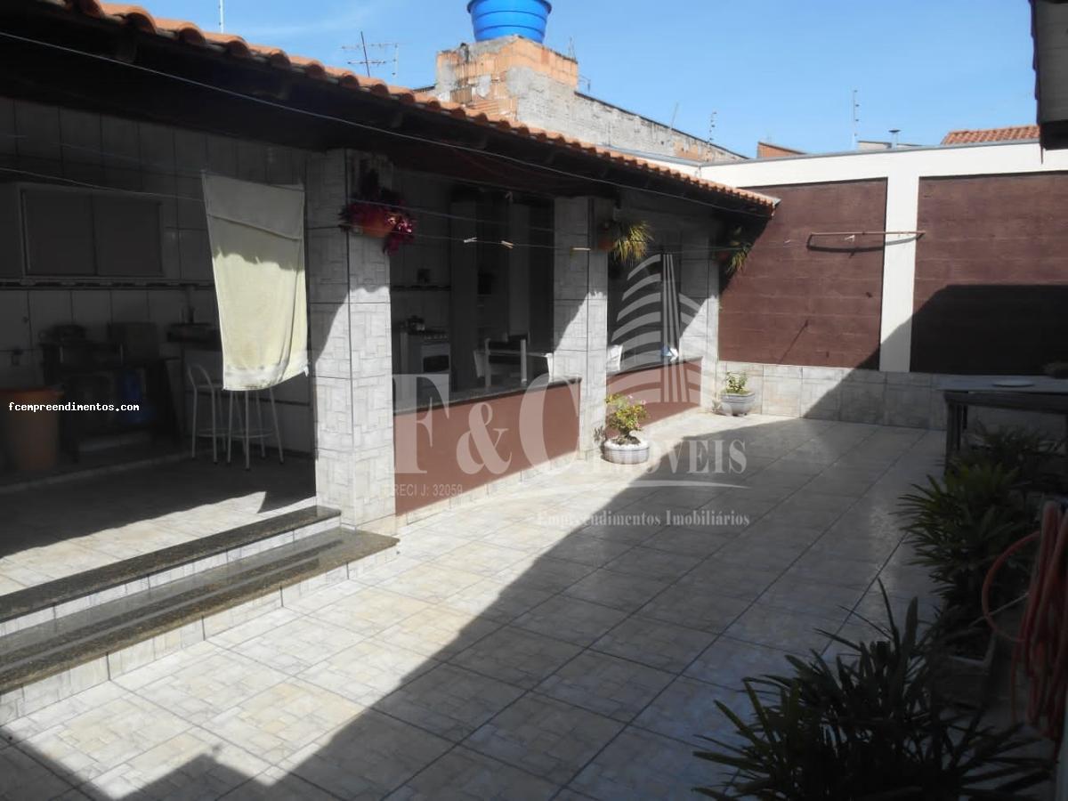 Casa à venda com 3 quartos, 200m² - Foto 9