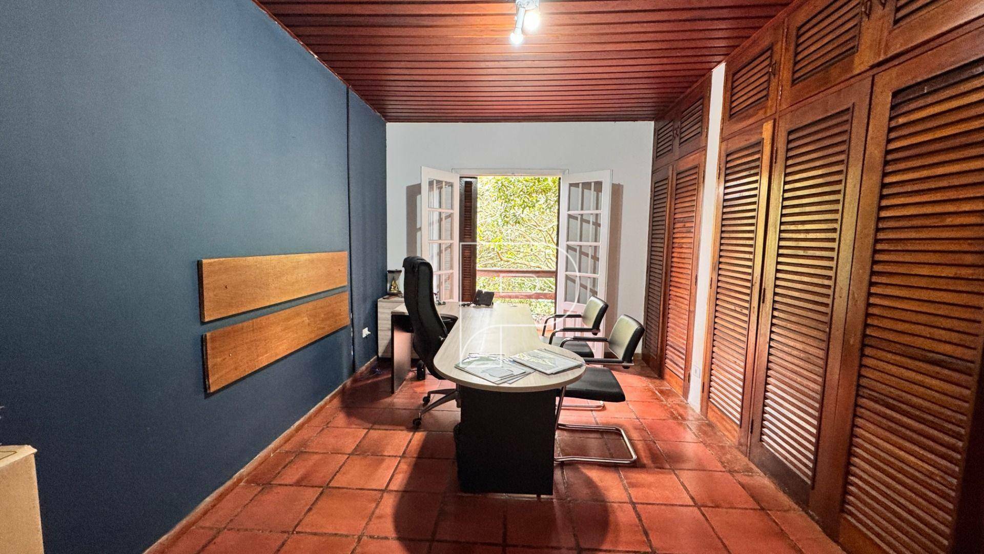 Casa à venda com 3 quartos, 300m² - Foto 32