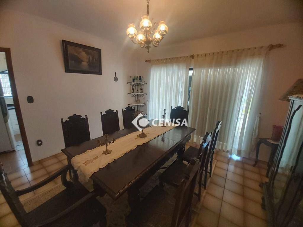 Casa à venda com 4 quartos, 290m² - Foto 11