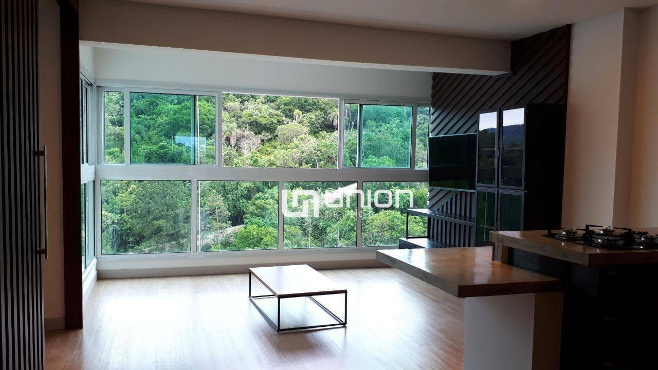 Apartamento à venda com 2 quartos, 69m² - Foto 7