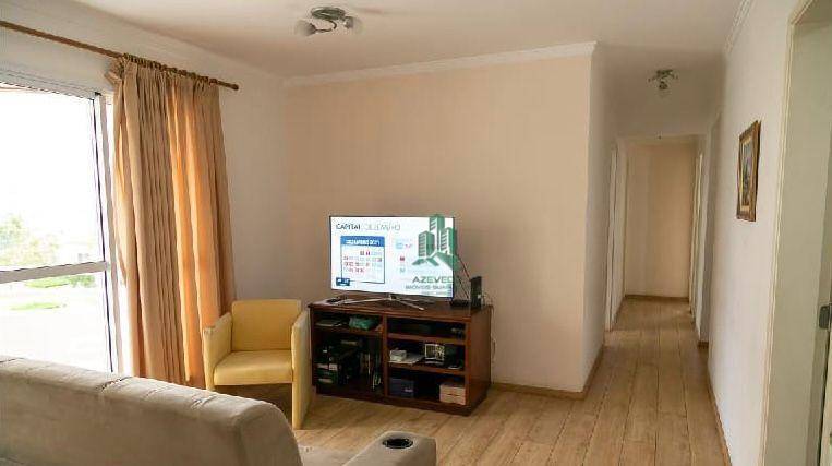 Apartamento à venda com 3 quartos, 94m² - Foto 2