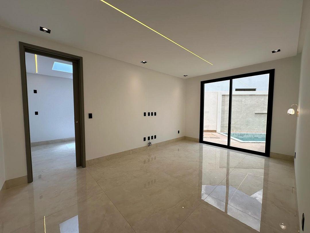 Casa à venda com 3 quartos, 220m² - Foto 8