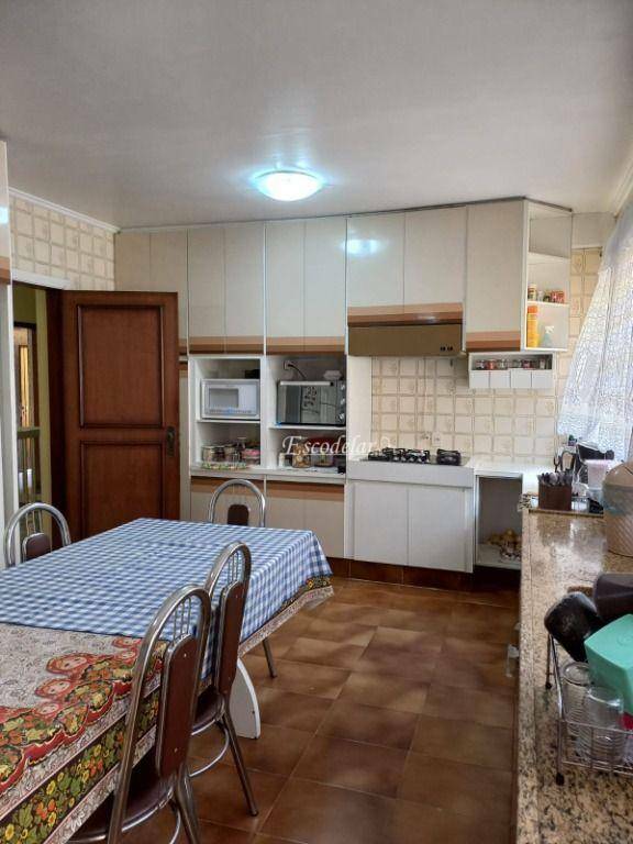 Casa à venda com 4 quartos, 200m² - Foto 50