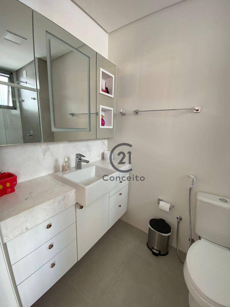 Apartamento à venda com 4 quartos, 161m² - Foto 18