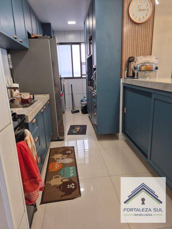 Apartamento à venda com 3 quartos, 84m² - Foto 13