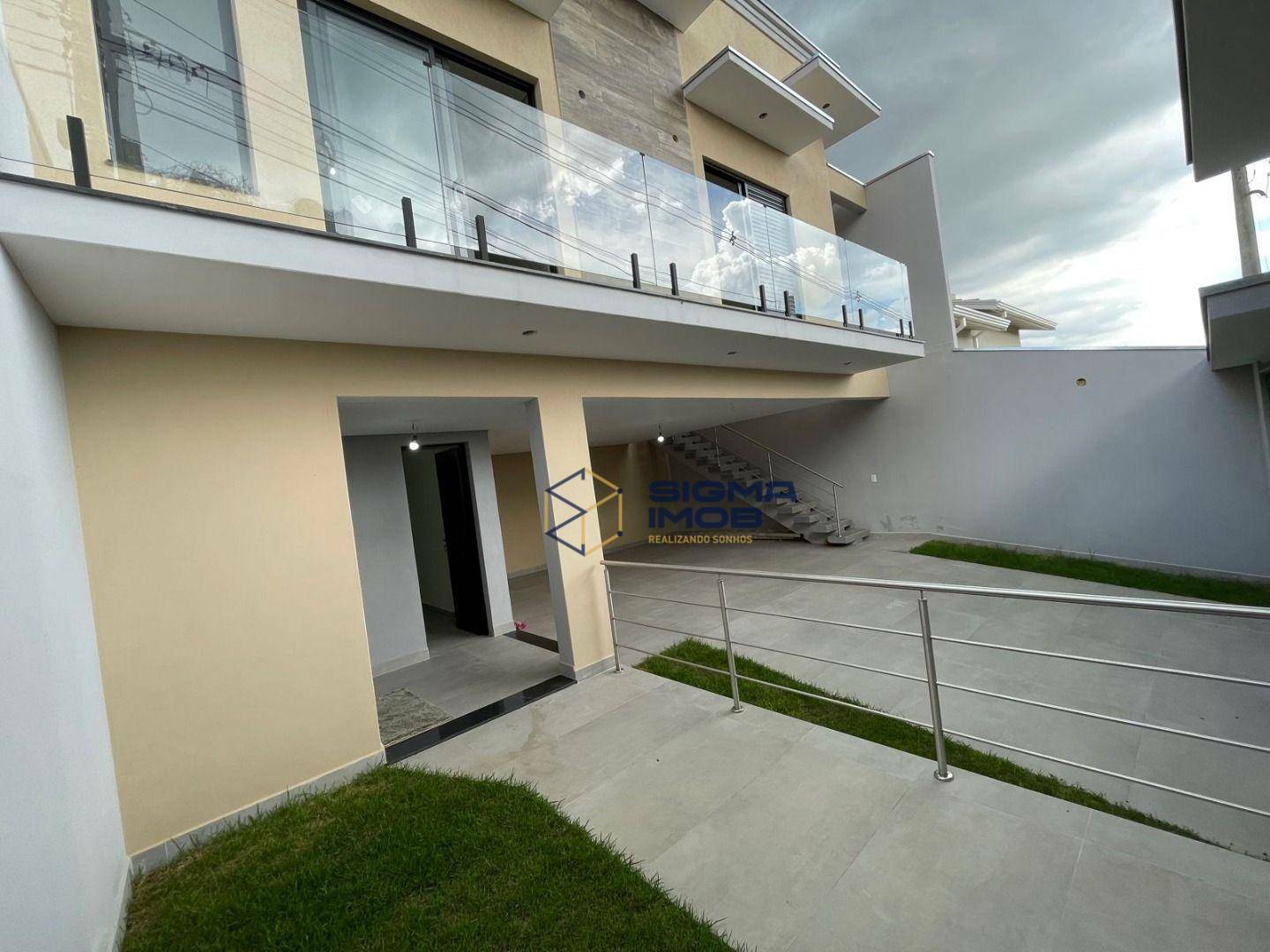 Casa à venda com 3 quartos, 207m² - Foto 2