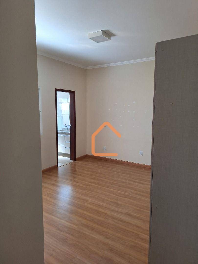 Apartamento à venda com 3 quartos, 110m² - Foto 7