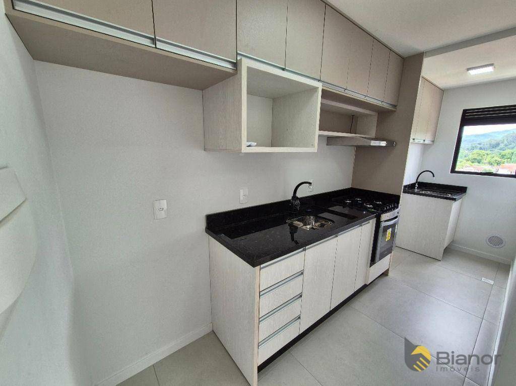 Apartamento para alugar com 2 quartos, 56m² - Foto 8