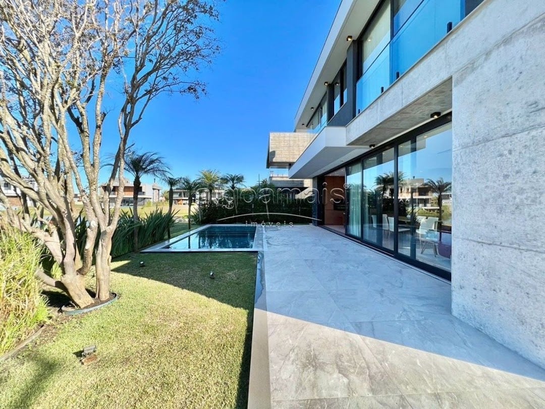 Casa de Condomínio à venda com 5 quartos, 360m² - Foto 15