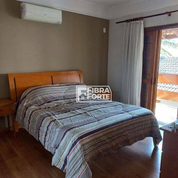 Casa de Condomínio à venda com 3 quartos, 333m² - Foto 8