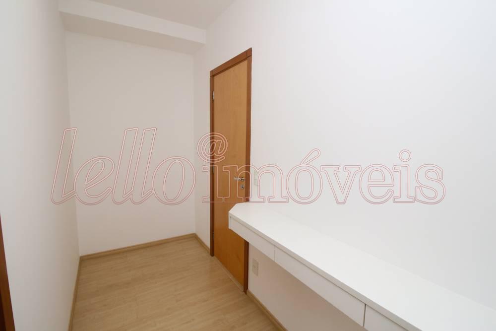 Apartamento para alugar com 3 quartos, 145m² - Foto 17