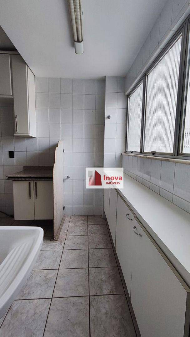 Apartamento para alugar com 3 quartos, 122m² - Foto 17