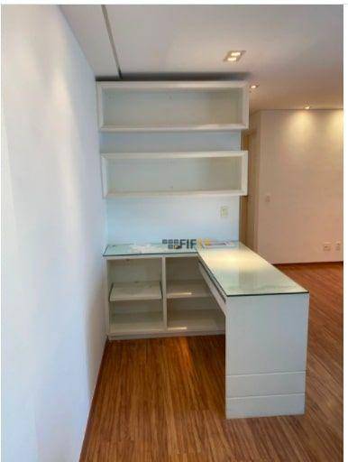 Apartamento à venda com 2 quartos, 72m² - Foto 3