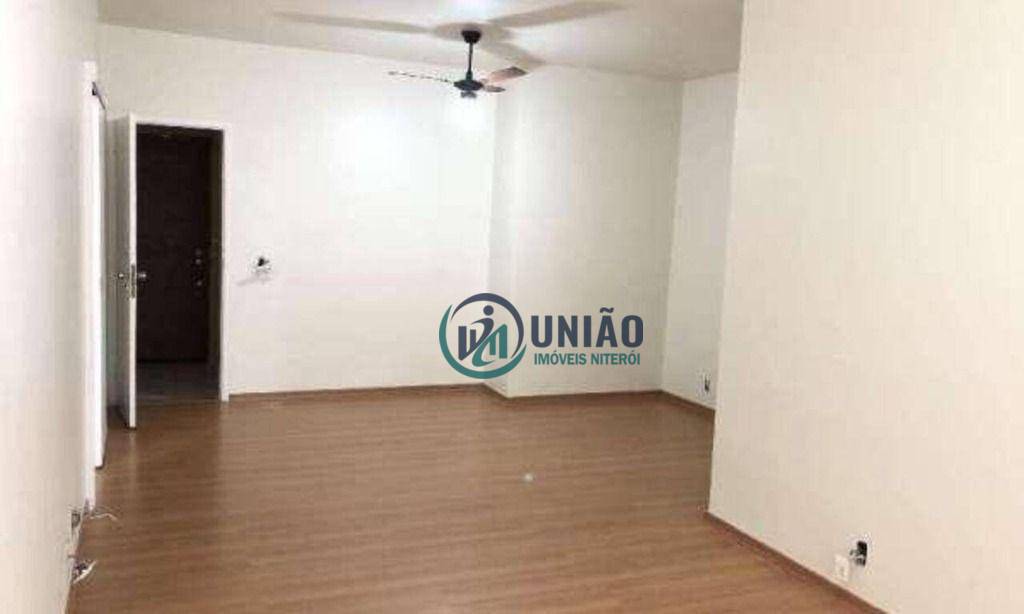 Apartamento à venda com 2 quartos, 100m² - Foto 2