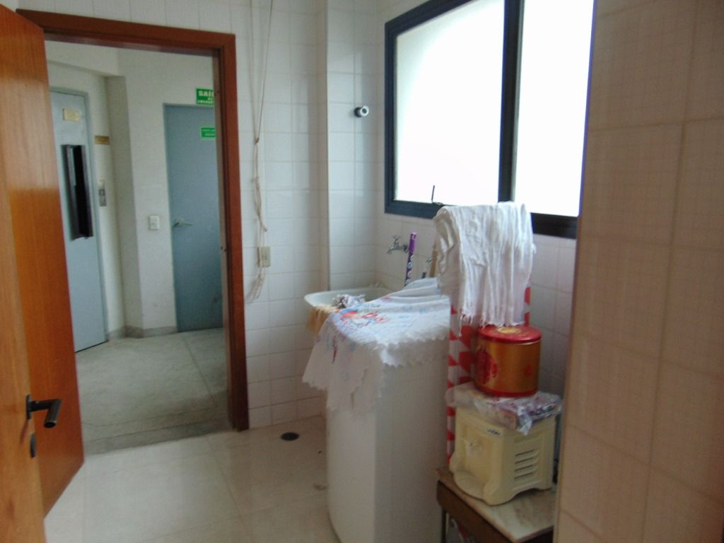 Apartamento à venda e aluguel com 3 quartos, 140m² - Foto 16