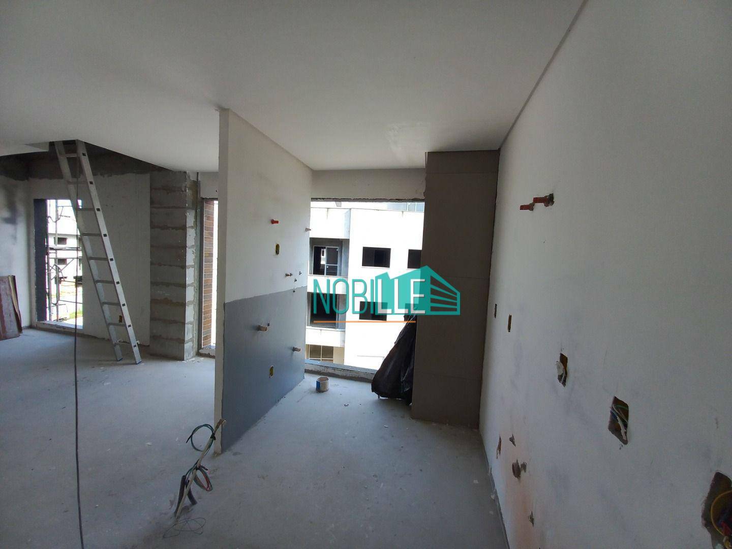 Apartamento à venda com 3 quartos, 101m² - Foto 7