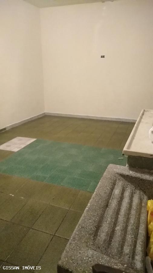 Casa para alugar com 1 quarto, 30m² - Foto 3