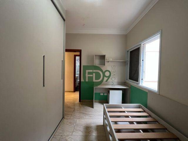 Casa à venda com 3 quartos, 220m² - Foto 15