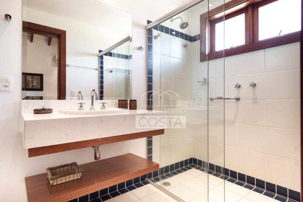 Casa de Condomínio à venda e aluguel com 5 quartos, 710m² - Foto 17