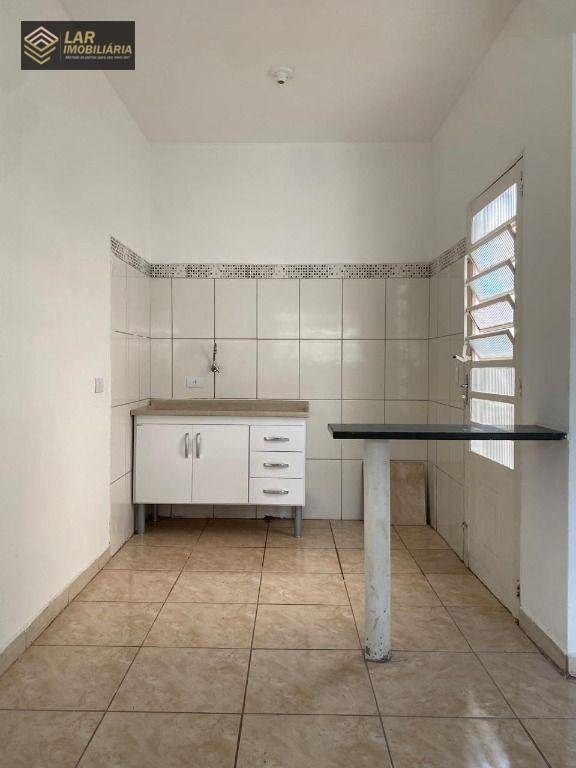 Casa para alugar com 1 quarto, 45m² - Foto 36