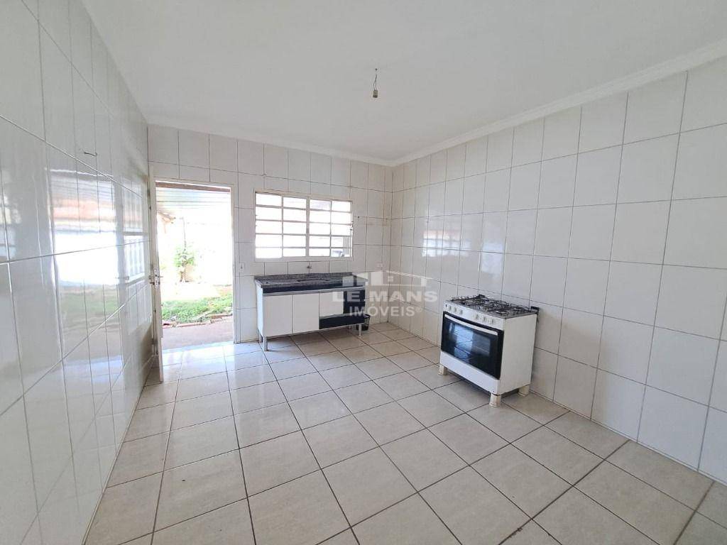 Casa à venda com 2 quartos, 100m² - Foto 5