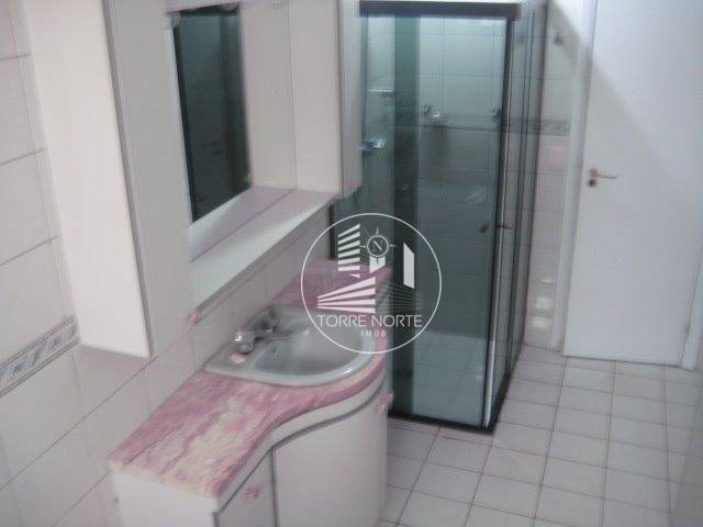 Apartamento à venda com 4 quartos, 208m² - Foto 36