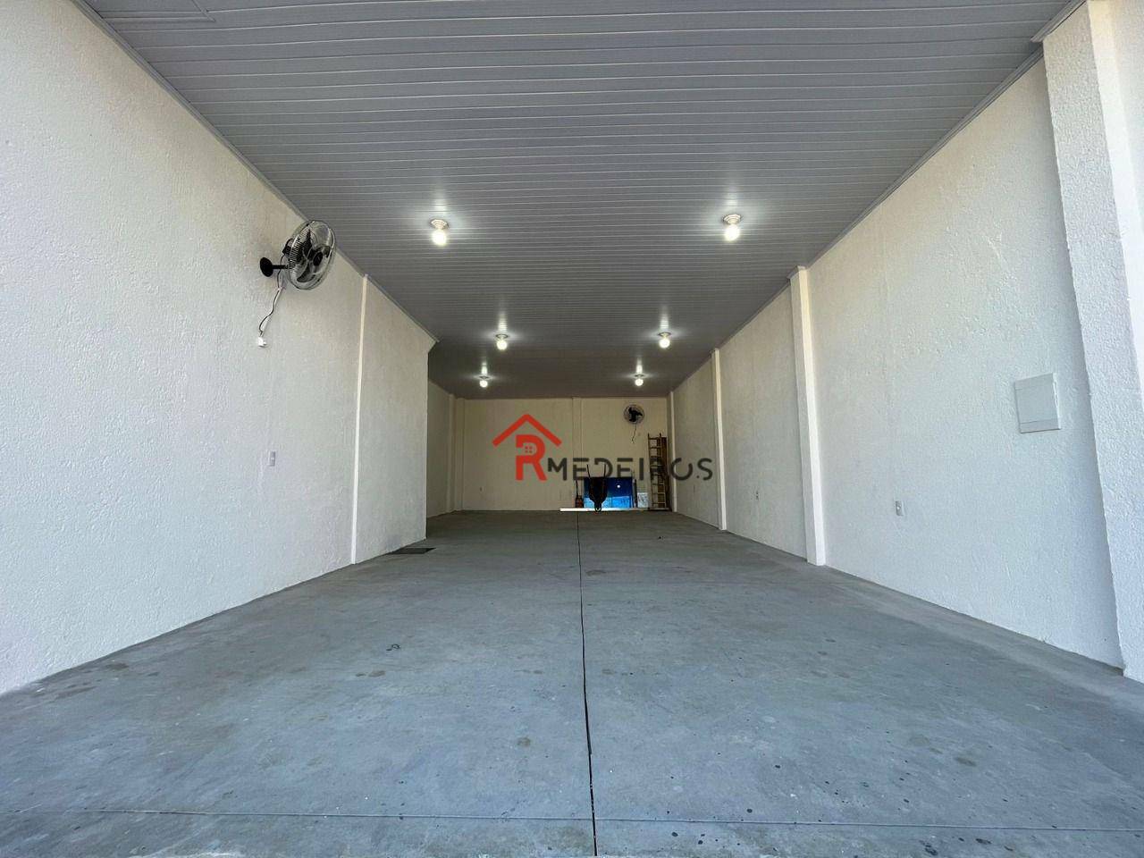 Depósito-Galpão-Armazém à venda, 182m² - Foto 2
