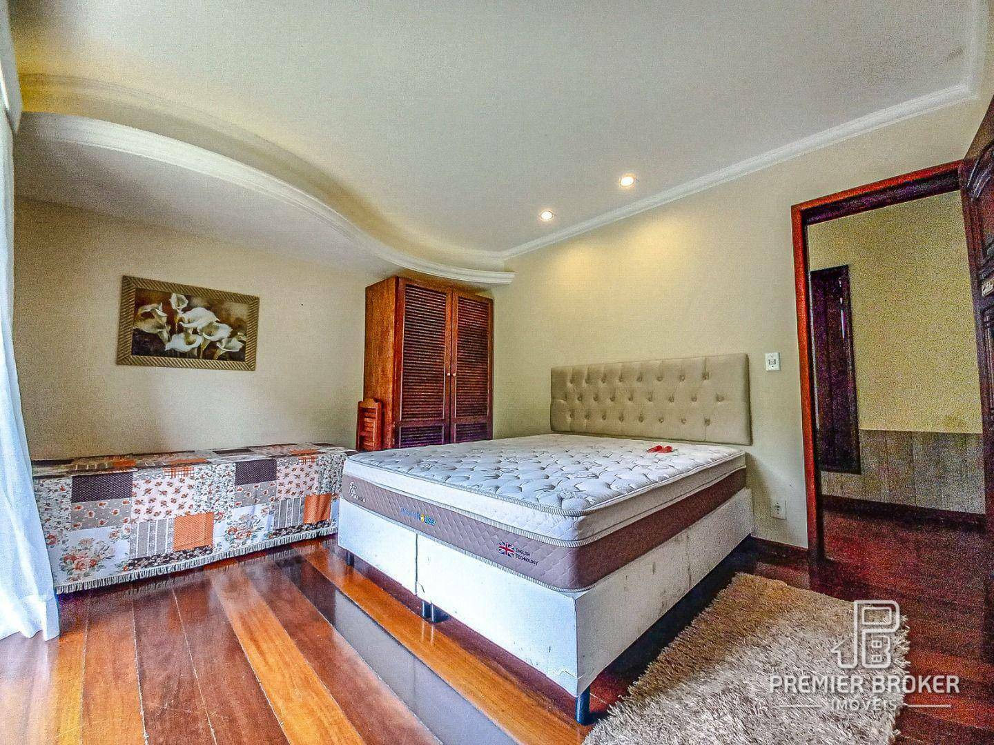 Casa à venda com 15 quartos, 1500m² - Foto 43