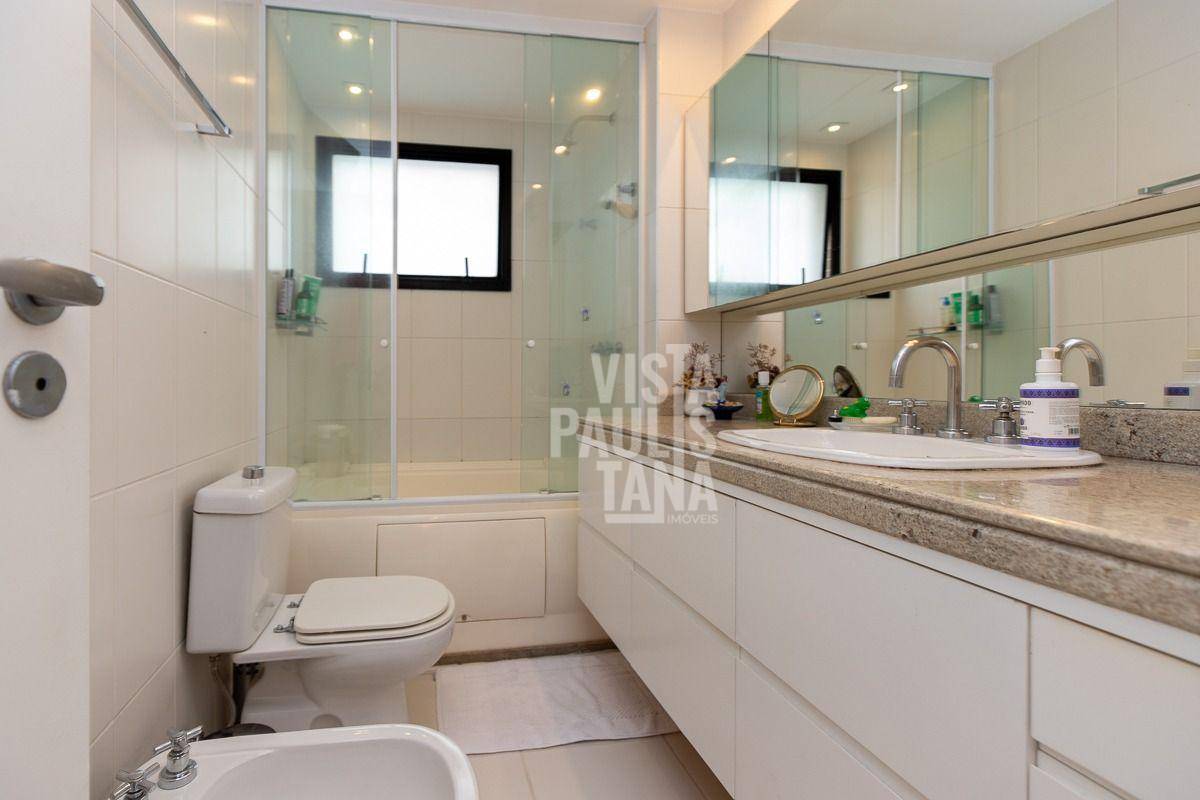 Apartamento à venda com 3 quartos, 161m² - Foto 19