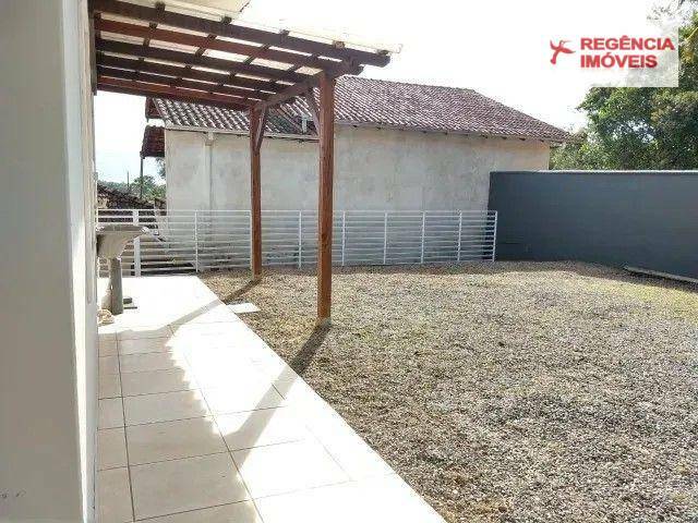 Casa à venda com 2 quartos, 100m² - Foto 4