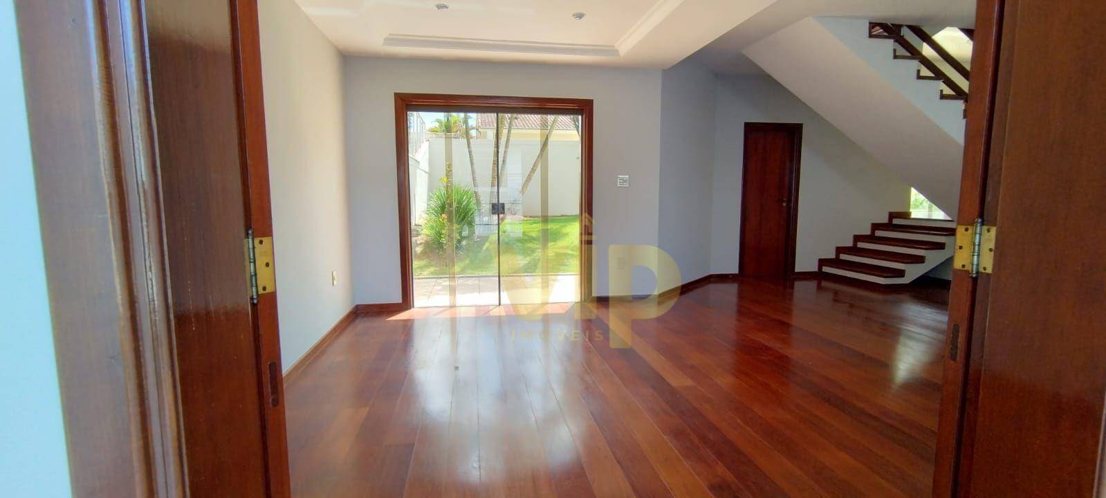 Casa à venda com 4 quartos, 424m² - Foto 1