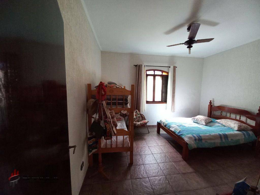 Casa à venda com 3 quartos, 208m² - Foto 23