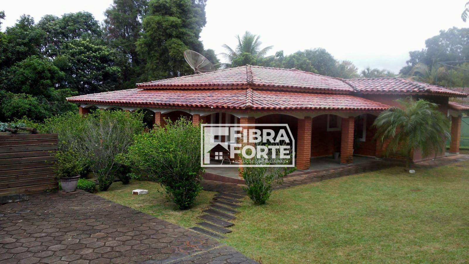 Chácara à venda com 2 quartos, 220m² - Foto 1