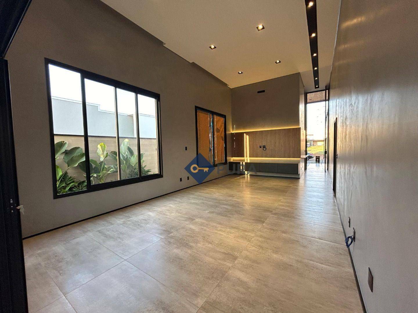 Casa de Condomínio à venda com 3 quartos, 216m² - Foto 4